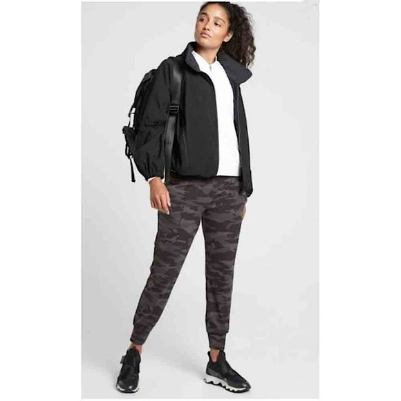 Athleta Salutation High Rise Camo Athletic Soft Jogger Powervita Fabric Sz L - Picture 11 of 11